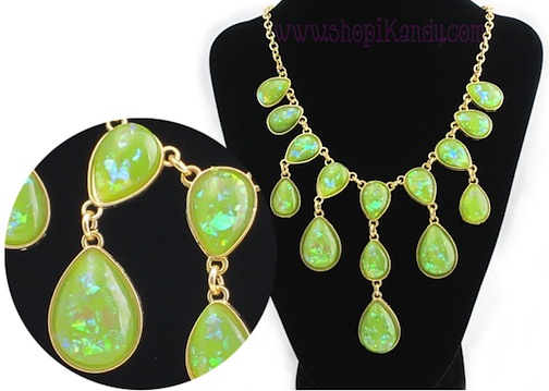 Iridescent Green Teardrop Necklace & Earring Set