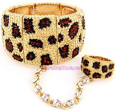 Leopard Print Bracelet w/Ring