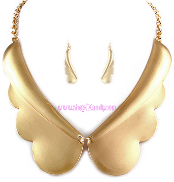 Matte Bib Collar Necklace Set