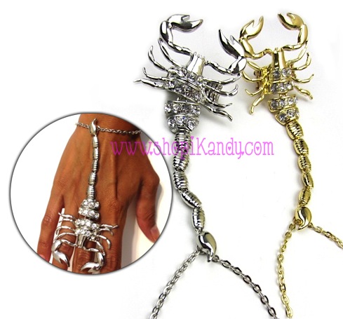 Scorpion Ringlet (Bracelet with Ring)