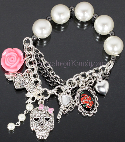 Skull Charm Pearl Stretch Bracelet